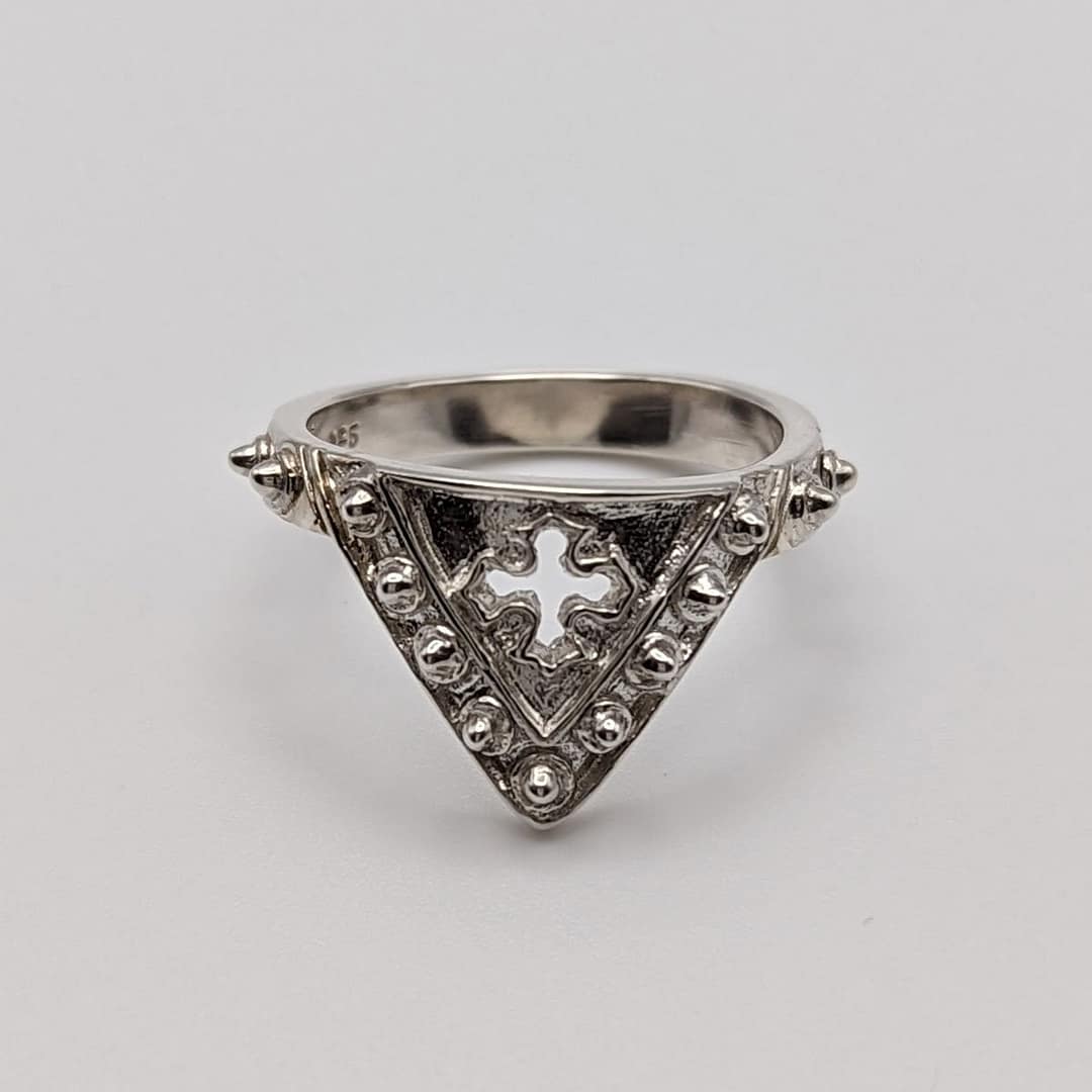 METAL + SHIELD RING SPIKED (925)