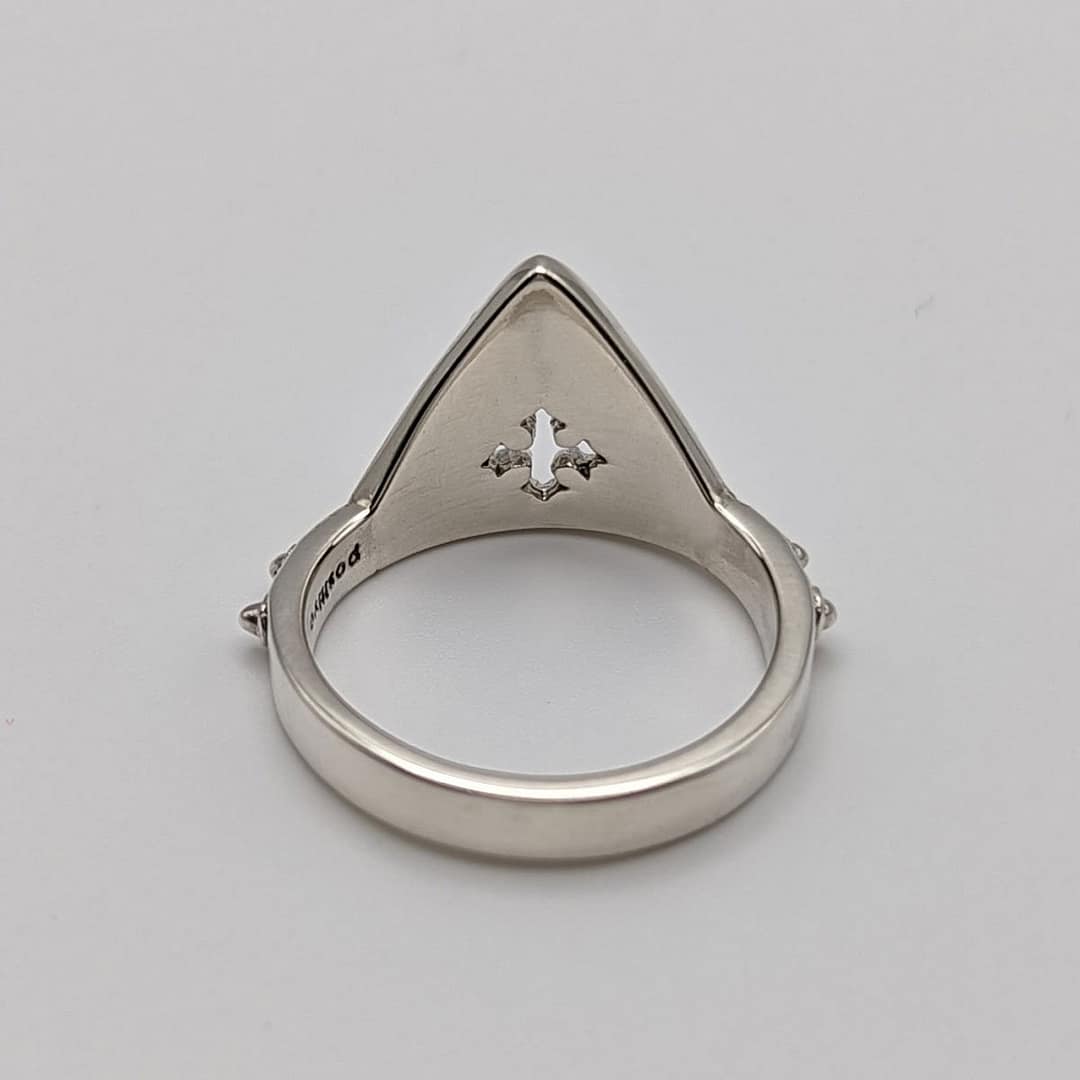 METAL + SHIELD RING SPIKED (925) - Image 4